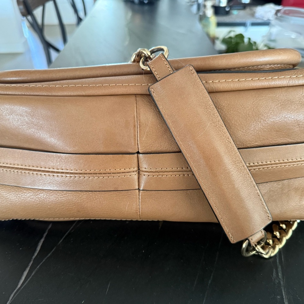 Chloe Paraty Medium Leather Shoulder Bag - Picture 4 of 14